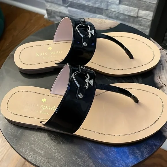 NWOT KATE SPADE BLACK PATENT LEATHER SIZE 7 - Picture 2 of 6